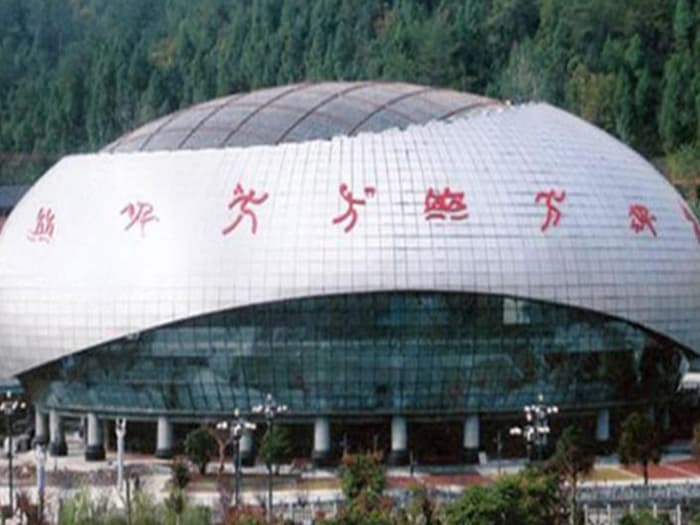 遵化体育中心球形网架加工安装